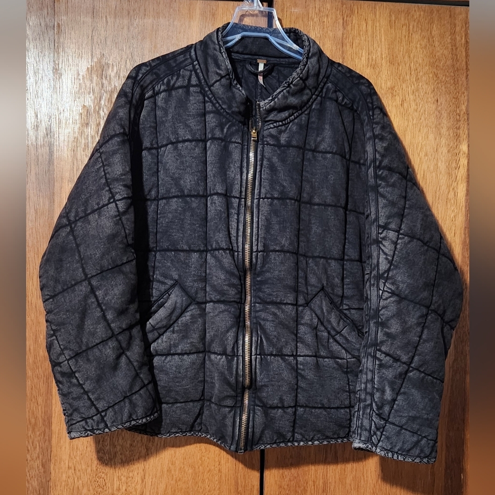 Free People Dolman Quilted Knit Jacket Size Medium - Washed Black EUC